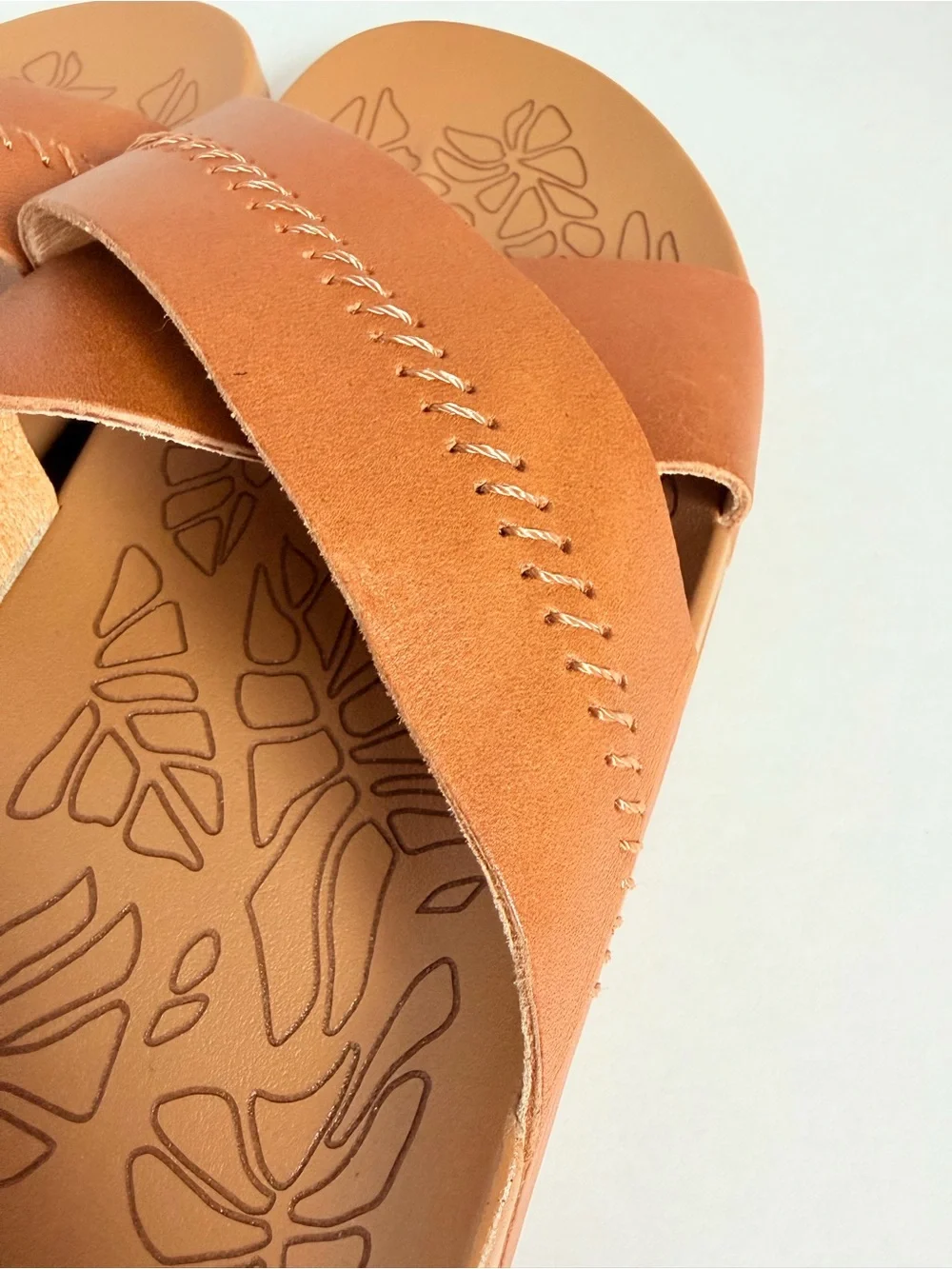 OluKai Kipea Olu Slide Sandals Cross Strap Shoes Cushioned Leather Brown Size 9 - Picture 14 of 15